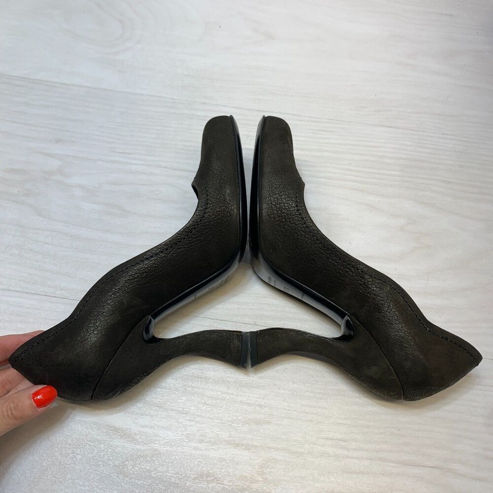 Vintage Prada Heel Pumps Womens Size 7.5 Brown Sculptured Curves Leather Slip On - Picture 3 of 9